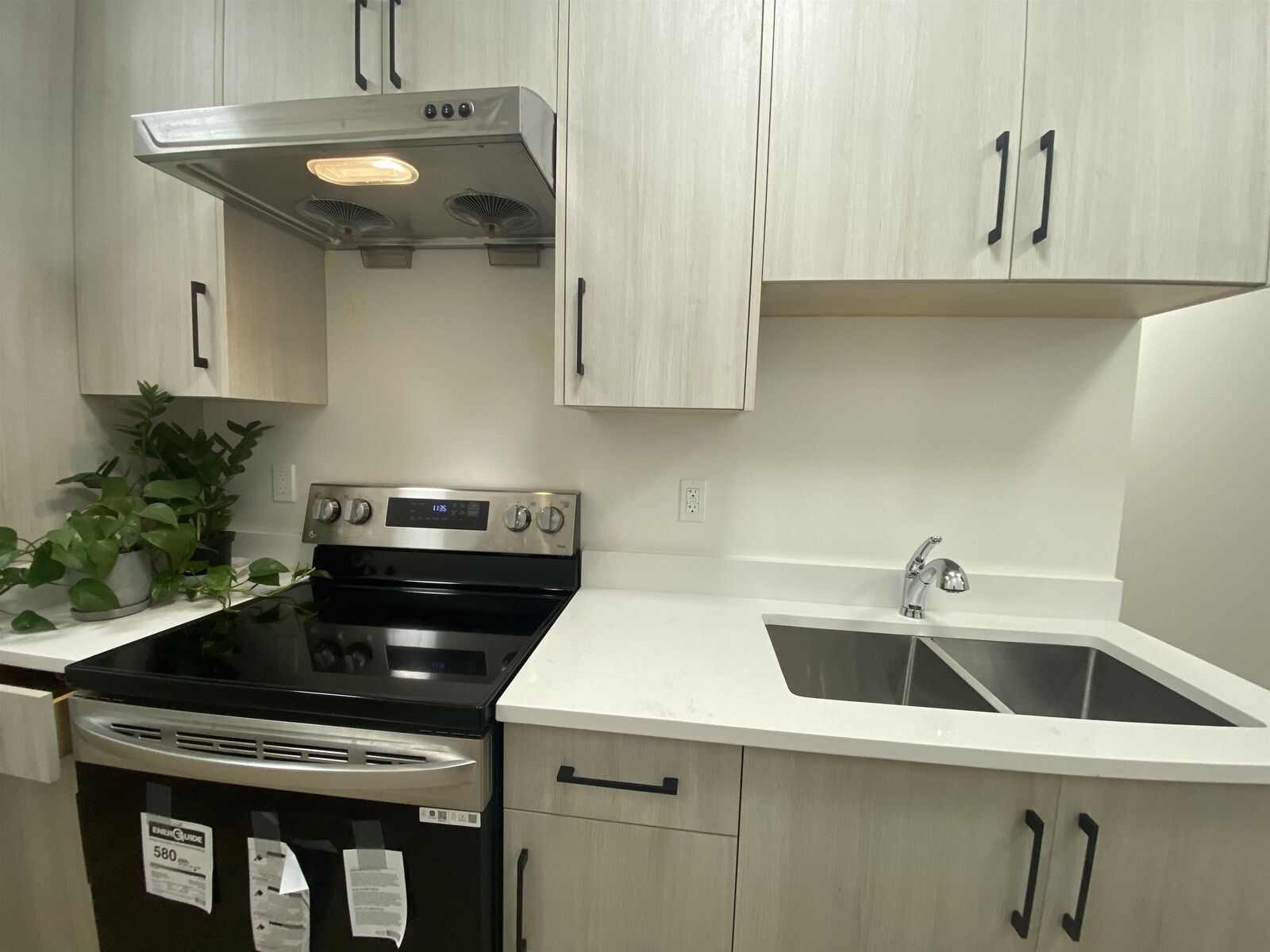 Property Photo:  7542 Lindrick Court 2 Bed Suite  BC V5A 3Y5 