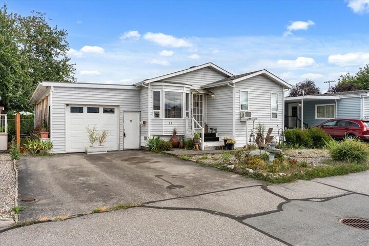 Property Photo:  9055 Ashwell Road 14  BC V2P 6H4 