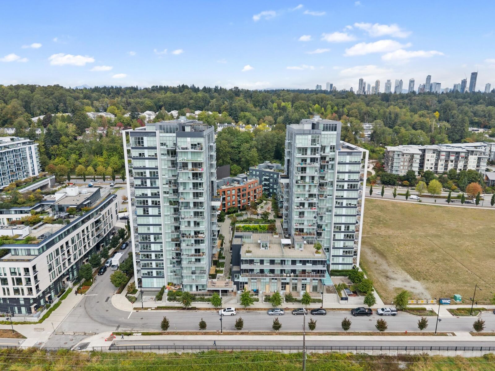Property Photo:  3581 E Kent Avenue North 1306  BC V5S 0H6 