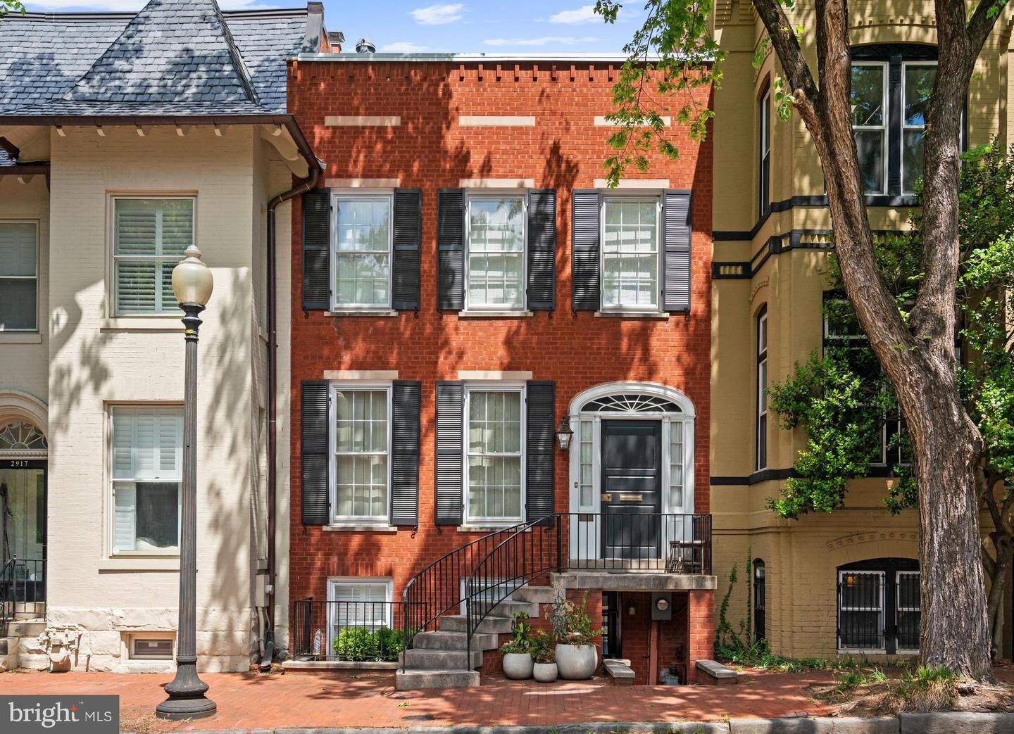 Property Photo:  2915 Q Street NW  DC 20007 