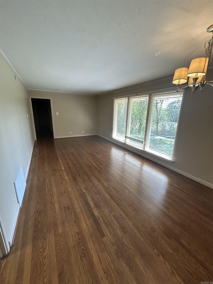 Property Photo:  39 Broadmoor Dr  AR 72204 