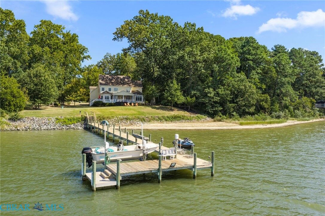 Property Photo: 1226 Indiantown Road VA 22576