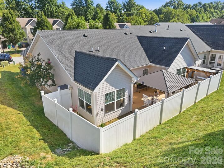 Property Photo:  72 Sunny Meadows Boulevard  NC 28704 
