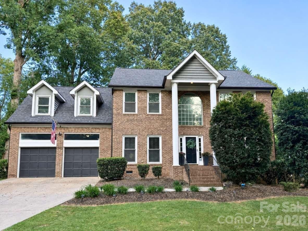 Property Photo: 12512 Cliffcreek Drive NC 28078