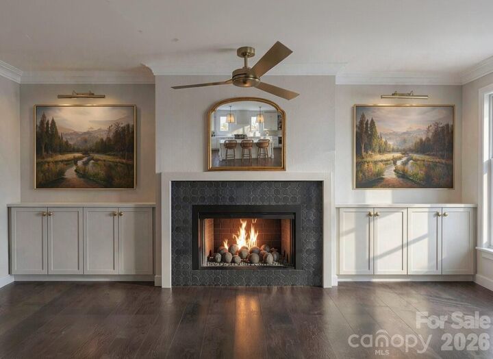 Property Photo:  1117 Lomax Avenue  NC 28211 