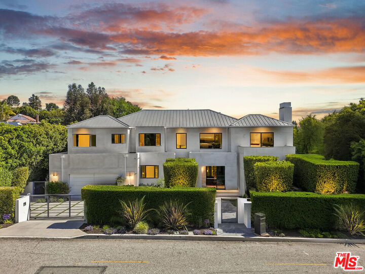 Property Photo:  1116 Linda Flora Dr  CA 90049 