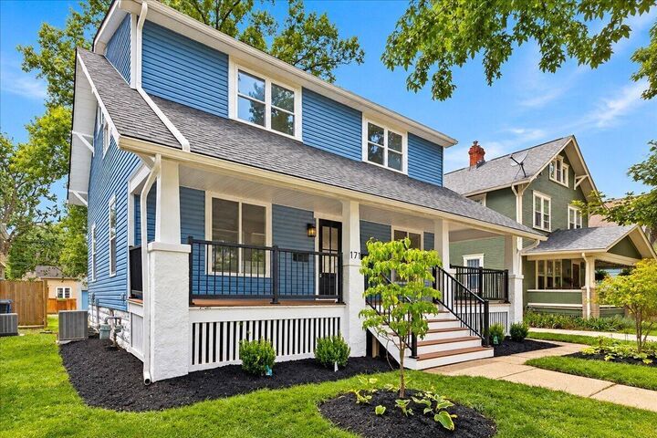 Property Photo: 171 N Vine Street OH 43081