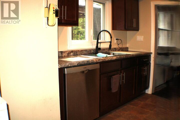 Property Photo:  104 White Oak Dr W  ON P6C 2H8 