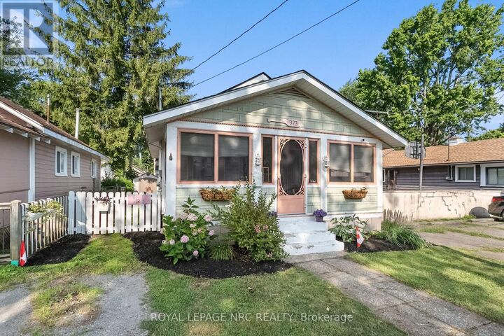Property Photo:  373 Oakwood Avenue  ON L0S 1B0 