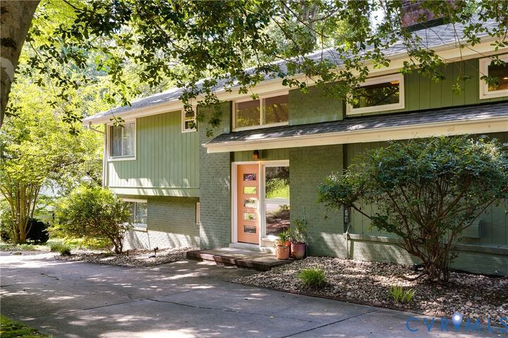 Property Photo:  608 Scarlet Oak Road  VA 23235 