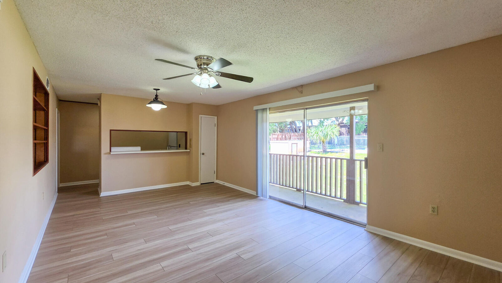 Property Photo:  405 Marshall Court 7  FL 32548 