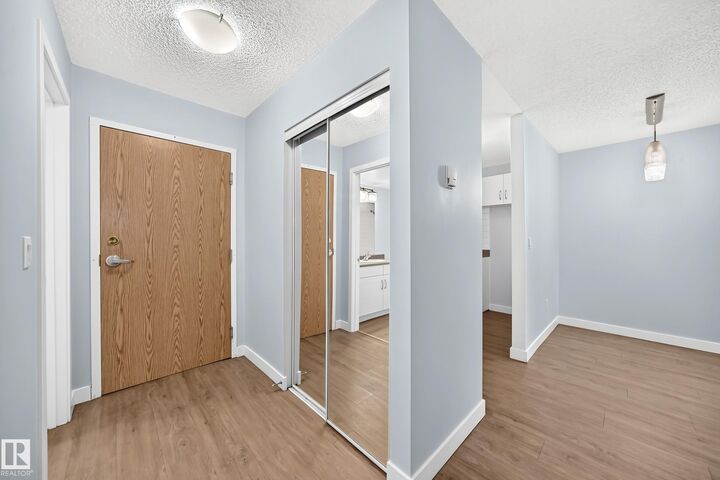 Property Photo:  11511 130 Street NW 101  AB T5M 4B3 