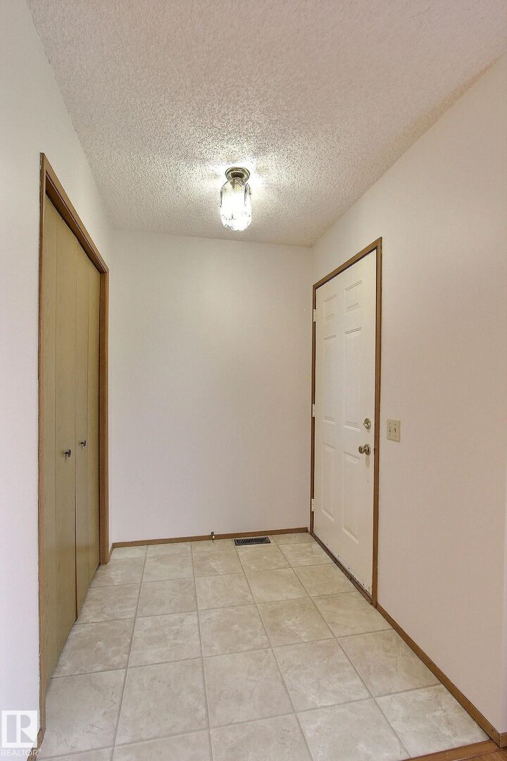 Property Photo:  5 Aberdeen Way 122  AB T7Z 1N1 