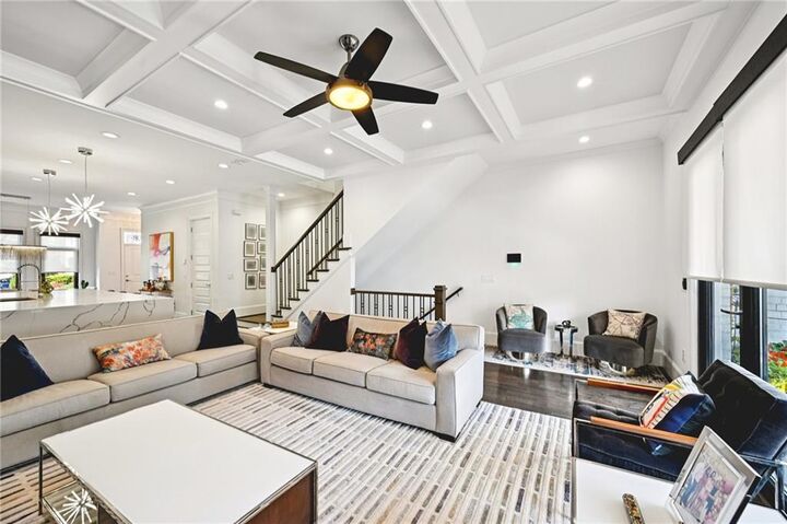 Property Photo: 1108 Briar Cove Circle GA 30329