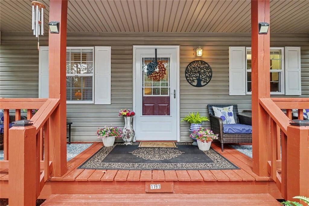 Property Photo:  1191 Old Forge Estates  GA 30546 