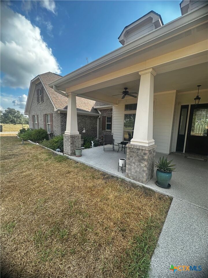 Property Photo:  1684 Zengerle Rd  TX 77954 