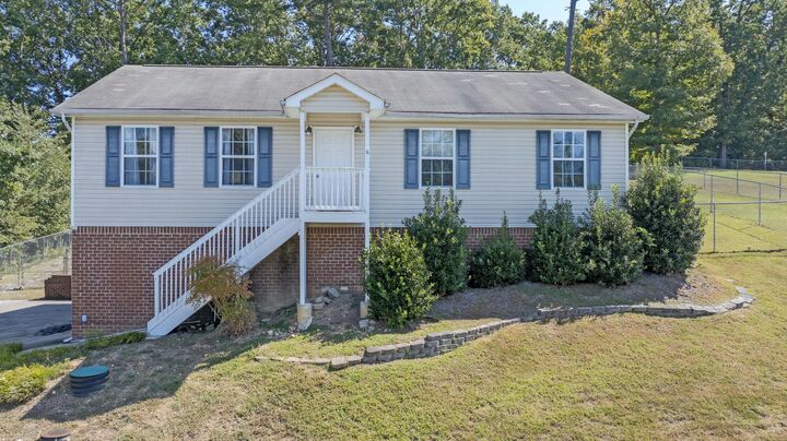 Property Photo: 13215 Emerald Creek Circle TN 37379