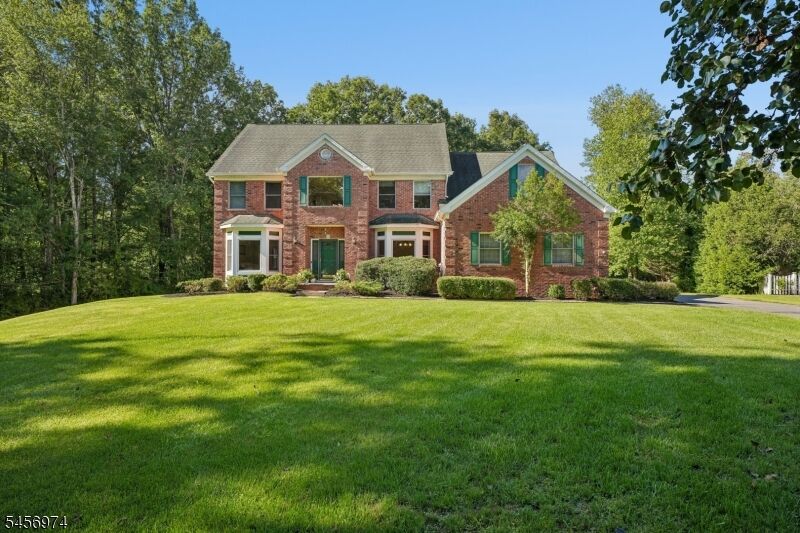 Property Photo:  15 Victoria Ln  NJ 07960 