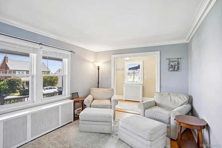 Property Photo:  309 Bellevue Avenue  NY 10703 