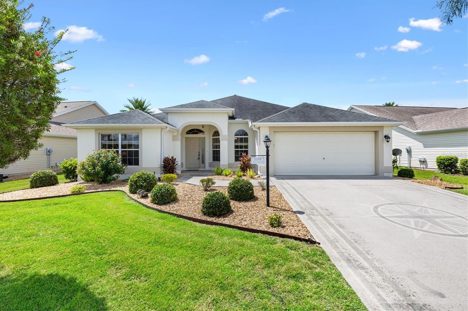 Property Photo: 2292 Jonesbury Run FL 32162