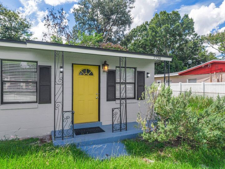 Property Photo:  7720 Ravenna Avenue  FL 32819 