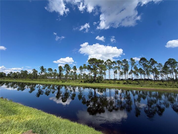 Property Photo: 3198 Viceroy Court FL 34759