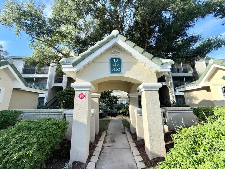 Property Photo: 5152 Northridge Road 302 FL 34238