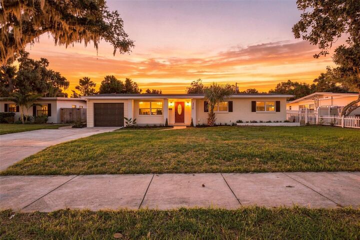 Property Photo:  2519 Overlake Avenue  FL 32806 