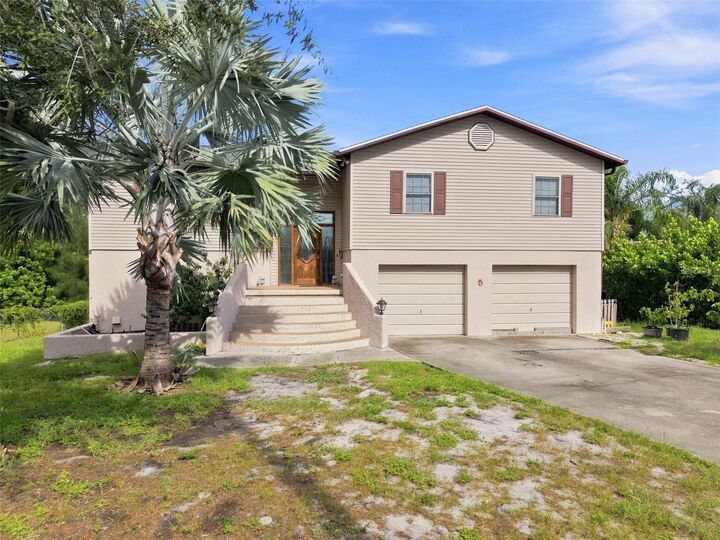 Property Photo:  5 Venetian Court  FL 34689 
