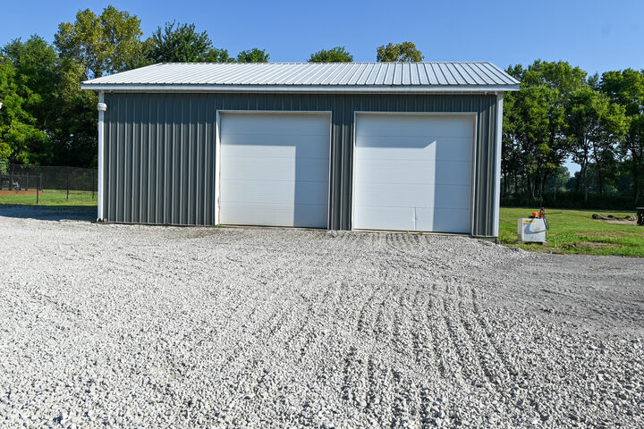 Property Photo:  1196 E County Road 500 N  IN 46122 