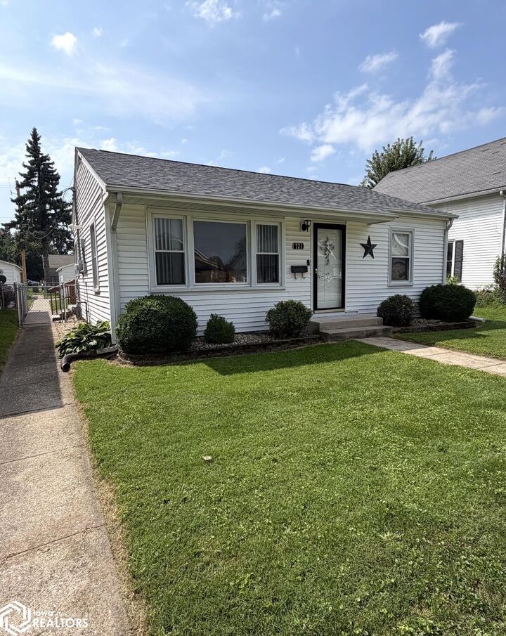 Property Photo:  721 Harrison Avenue  IA 52601 