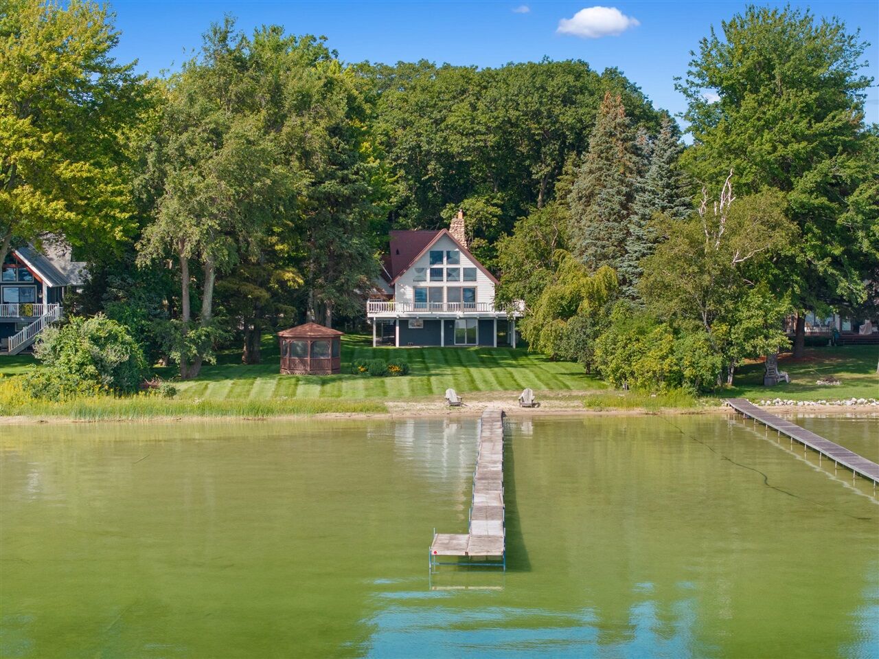 Property Photo:  6529 Edgewater Drive  MI 49640-9503 