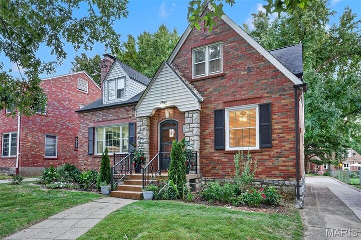 Property Photo: 2940 Moniteau Drive MO 63121