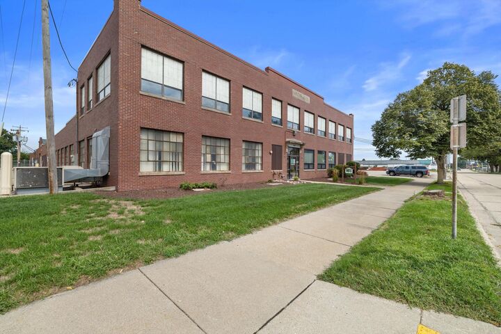 Property Photo:  1718 Layard Ave  WI 53404 