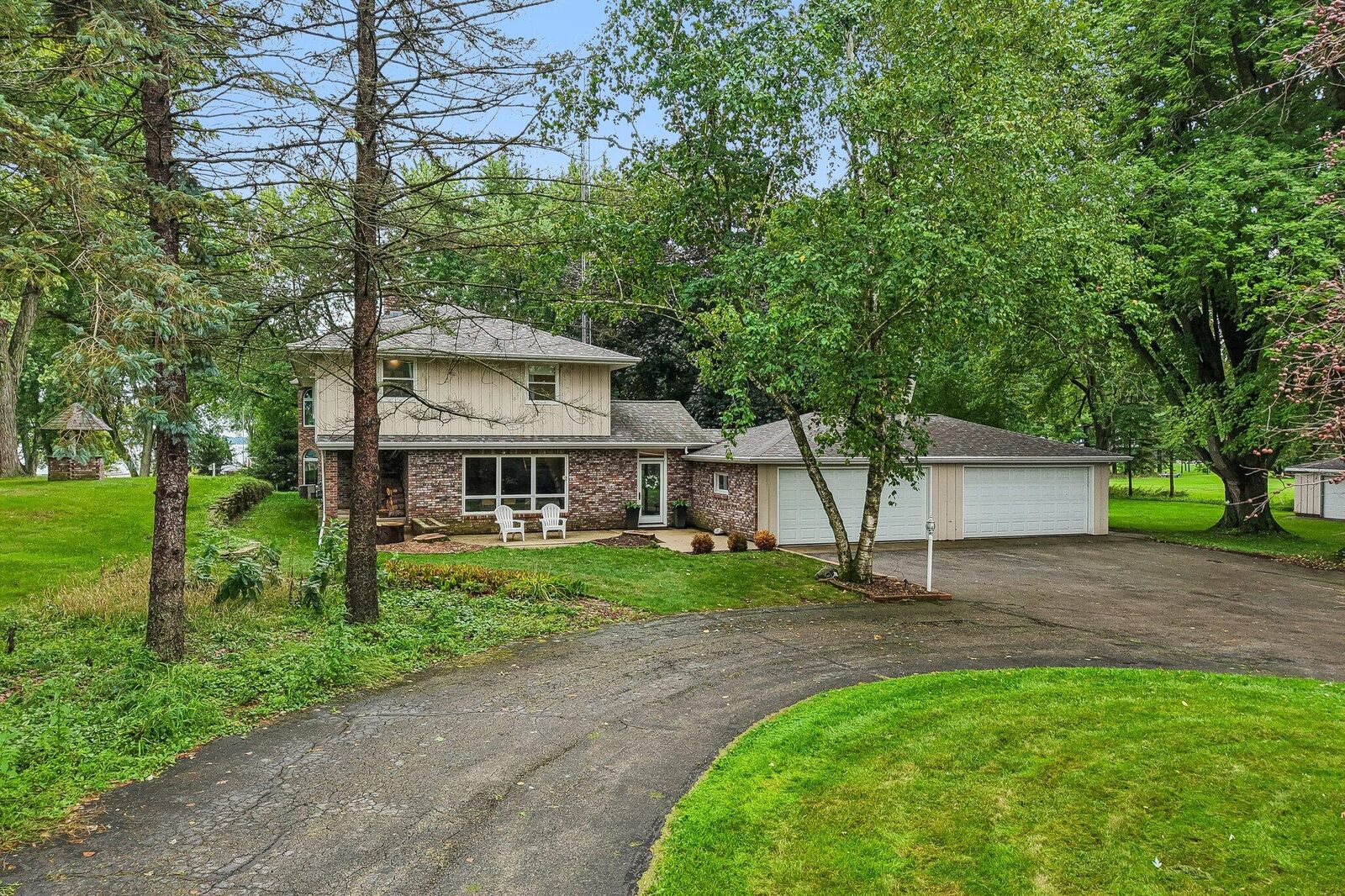 Property Photo: 121 Saeger Ave WI 53066