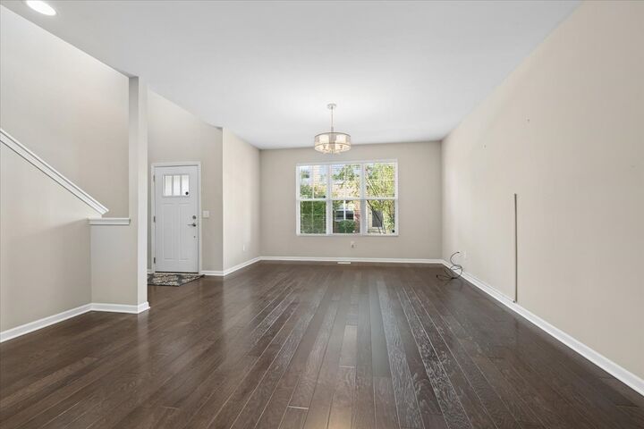 Property Photo:  909 Times Square Drive  IL 60504 