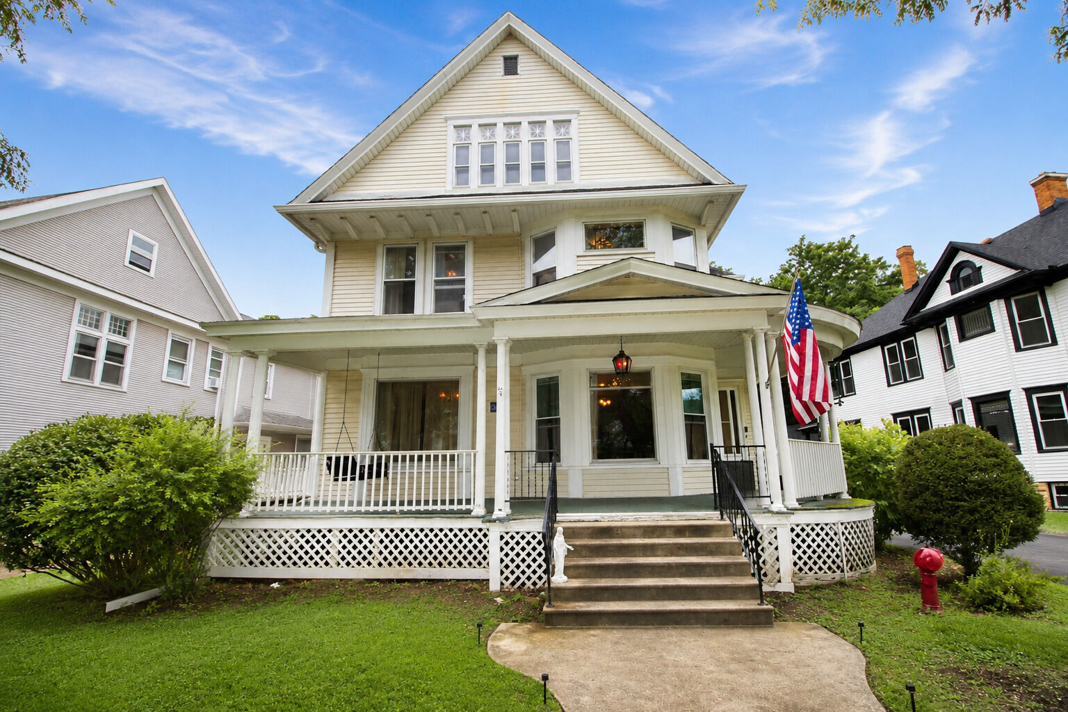 Property Photo:  414 Buell Avenue  IL 60435 