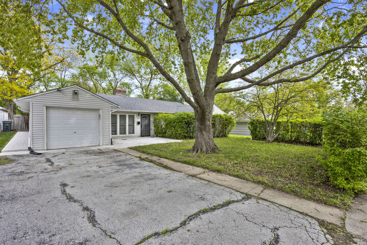Property Photo: 348 Niagara Street IL 60466