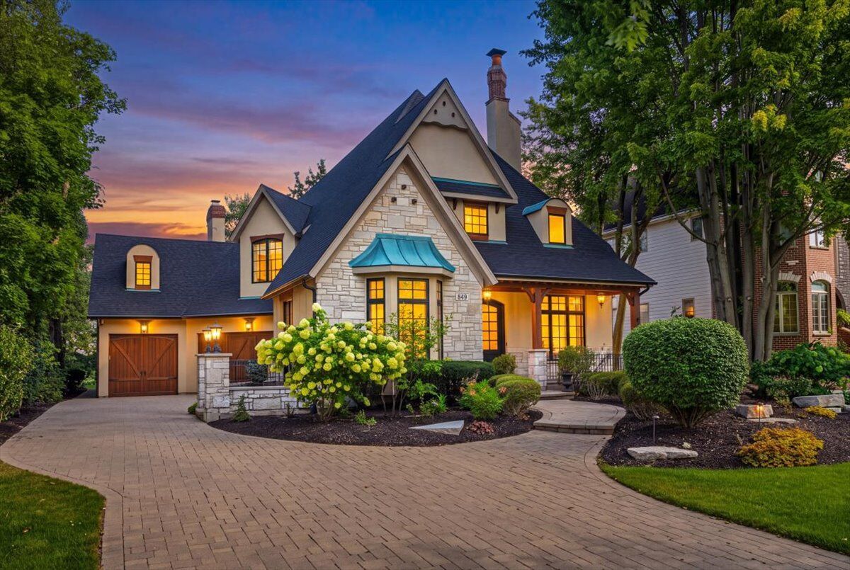 Property Photo: 849 E Hillside Road IL 60540