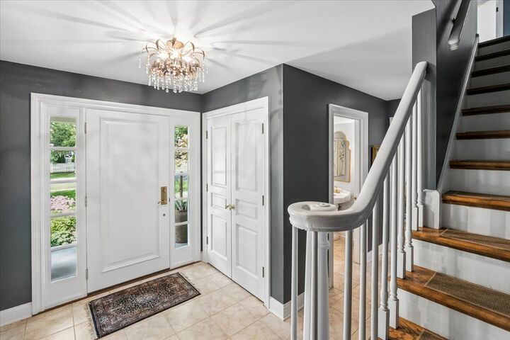 Property Photo: 455 W Hawthorne Court IL 60044