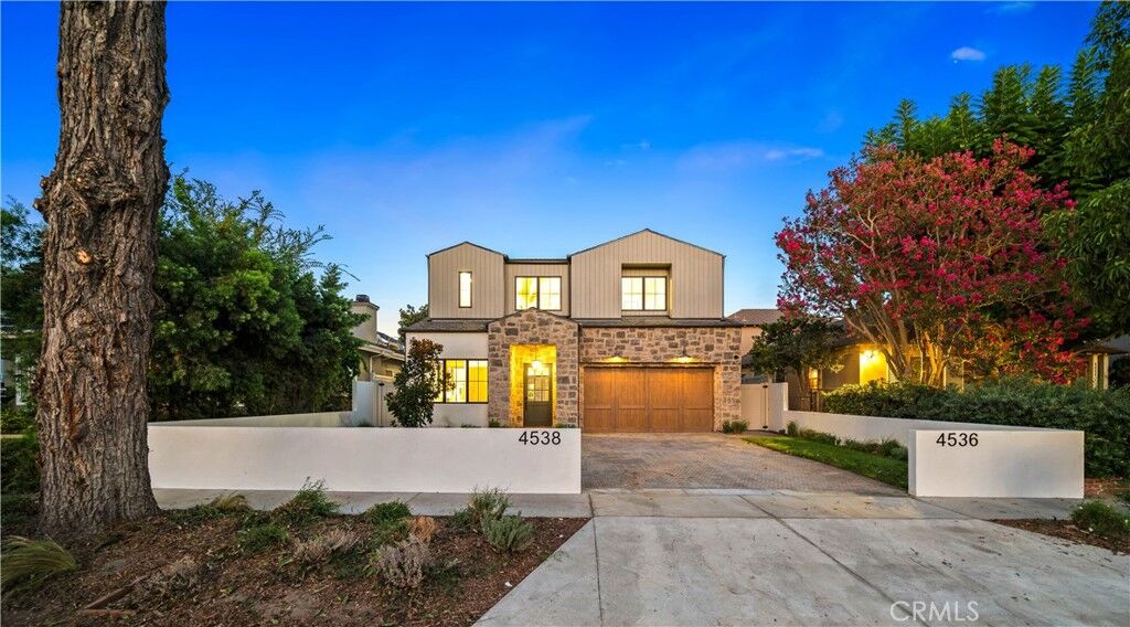 Property Photo: 4538 Wortser Avenue CA 91604