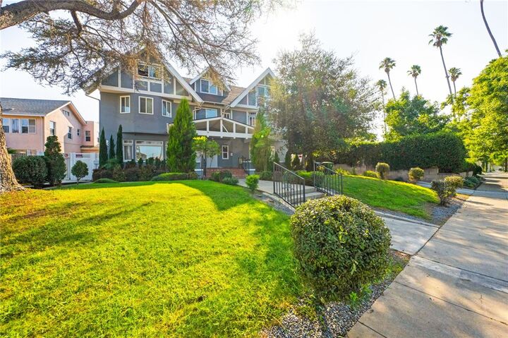Property Photo:  4440 Victoria Park  CA 90019 