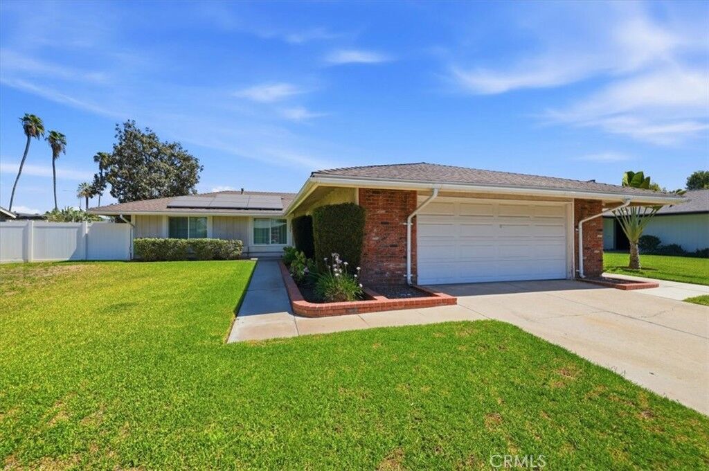 Property Photo: 2877 Sulky Court CA 92504