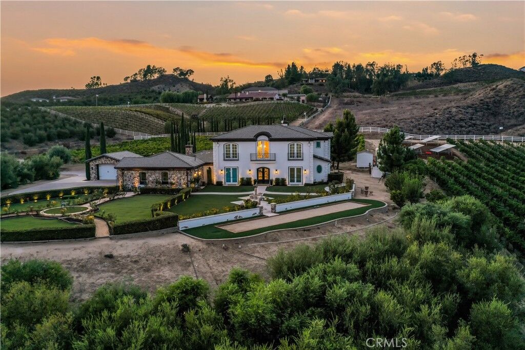 Property Photo:  36736 Pauba Road  CA 92592 