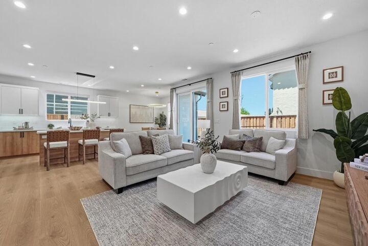 Property Photo: 24 Silver Elm Court CA 95127