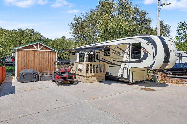 Property Photo:  354 Vista Circle  GA 30512 