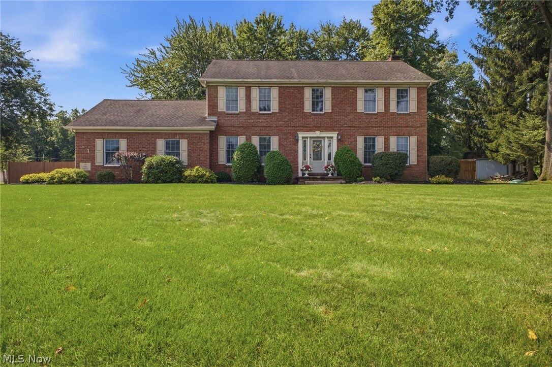 Property Photo:  279 Jade Circle  OH 44406 