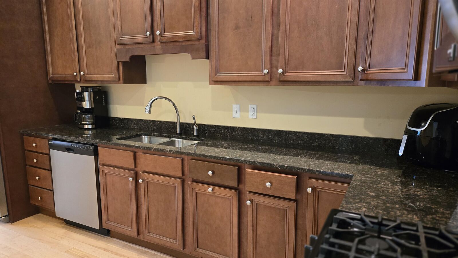 Property Photo: 35 Callaway Drive NH 03301