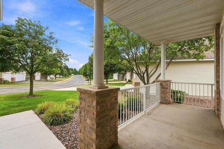 Property Photo:  3721 Crossridge Way  MN 55068 