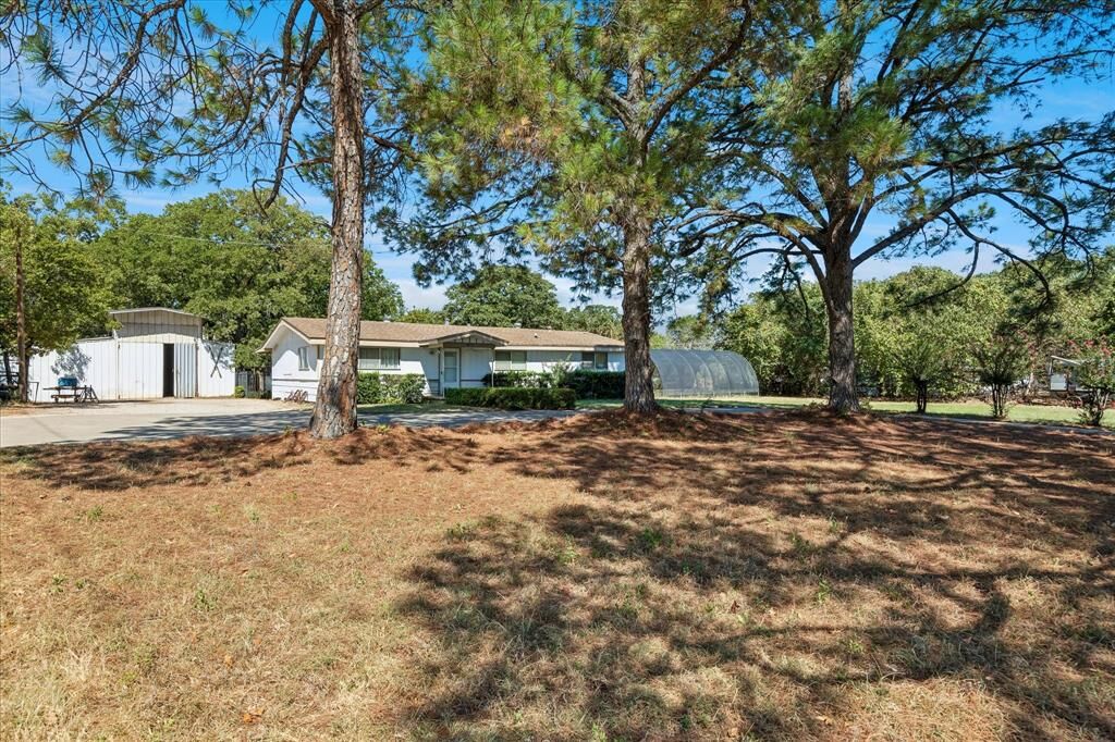 Property Photo:  1760 Randol Mill Avenue  TX 76092 